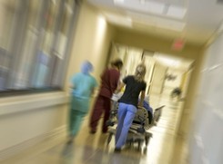 NFZ ukarał szpitale. Bedą musiały zapłacić nawet 300 tys. zł za nieprawidłowości w SORach