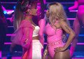 Ariana Grande i Nicki Minaj w koncertowym teledysku do "Side to Side"