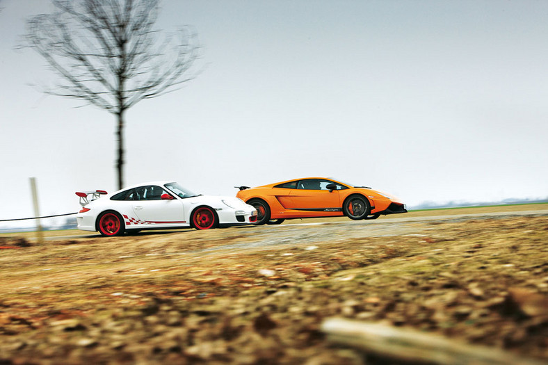 Dodadzą skrzydeł! Porsche 911 GT3 RS kontra Lamborghini Gallardo LP 570-4 Superleggera