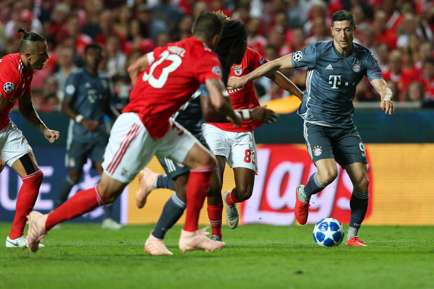 Liga Mistrzów: Lewandowski z golem, Ronaldo z czerwoną kartką za szarpnięcie rywala za włosy