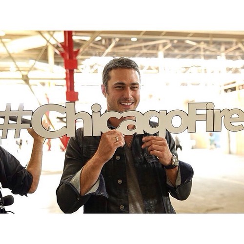 Model, przystojny strażak z 'Chicago Fire'. Kim jest facet, który skradł serce Lady Gagi?