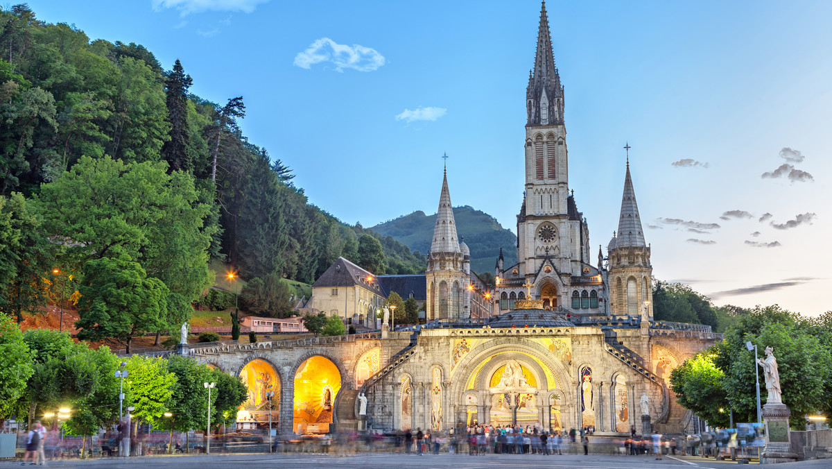 Francja: sanktuarium w Lourdes po dwóch latach ponownie otwarte dla pielgrzymów 
