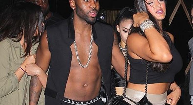 Jason Derulo leaves Hollywood club with two 'groupies' ?