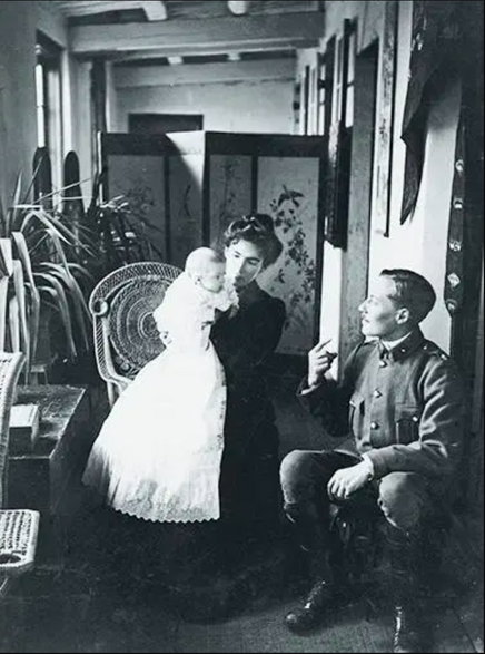 Vernon Kell z żoną Konstancją i synem Jamesem w Chinach, 1901