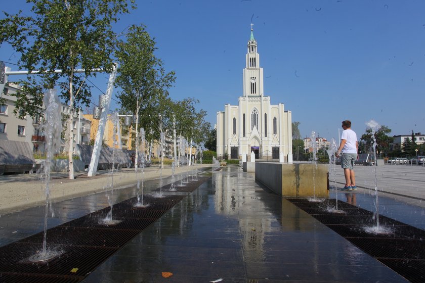 Plac Szembeka do poprawki. Urzędnicy chcą wydać ponad 400 tysięcy na miejski szalet i fontannę