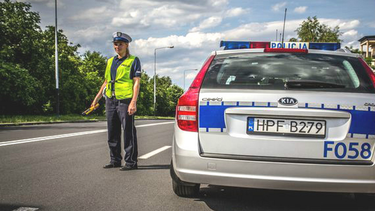 Od dziś do końca tygodnia funkcjonariusze policji będą obecni pod wszystkimi szkołami na terenie województwa łódzkiego. Rusza akcja "Bezpieczna droga do szkoły". Kierowcy nie mogą liczyć na taryfę ulgową.