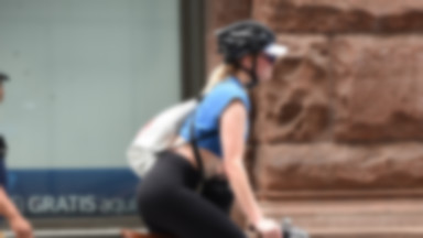 Sophie Turner w wersji sportowej. Jak się prezentuje na rowerze?