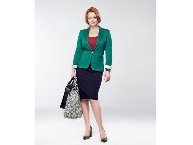 Dorota Gawron - pani adwokat, a prywatnie przyjaciółka Agaty Przybysz. To ona wyciąga pomocną dłoń, gdy główna bohaterka popada w poważne tarapaty. Dorota to energiczna kobieta, która stara się łączyć obowiązki zawodowe z rolą matki i żony