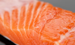 Te ryby zawierają najwięcej cholesterolu. Czy trzeba unikać?