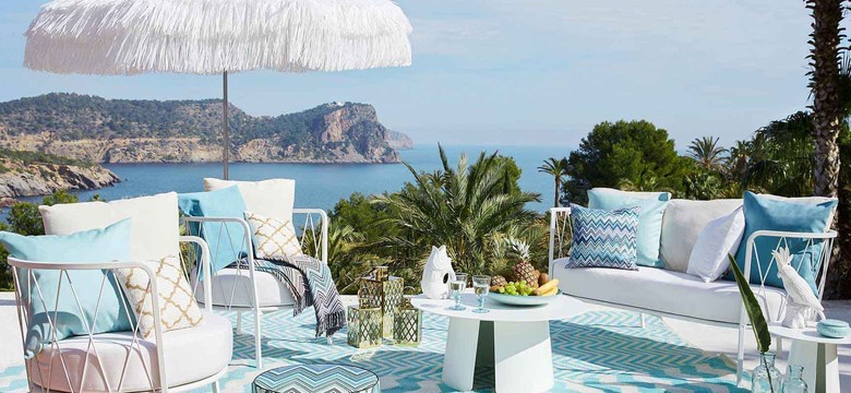 3 style inspirowane popularnymi destynacjami wakacyjnymi. PRAKTYCZNE WSKAZÓWKI