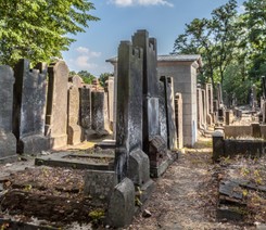 Ziemia z łódzkiego Cmentarza Żydowskiego trafi do muzeum w Luksemburgu