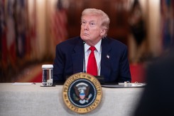 Iran: ogłoszono nazwisko nowego przywódcy. Trump twierdzi, że 'nie przetrwa zbyt długo'