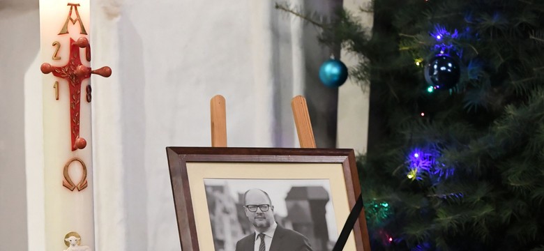 "Fakt" ostrzega: Nożownik mógł nie działać sam. Służby postawione w stan najwyższej gotowości przed pogrzebem Pawła Adamowicza