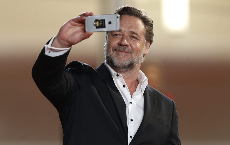Russell Crowe też robił zdjęcia na pamiątkę...