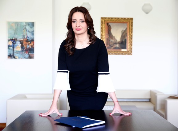 Nela Kuburović