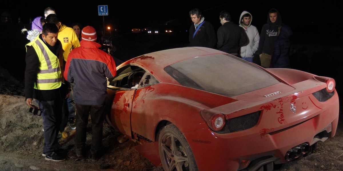 Arturo Vidal miał wypadek! Rozbił Ferrari!