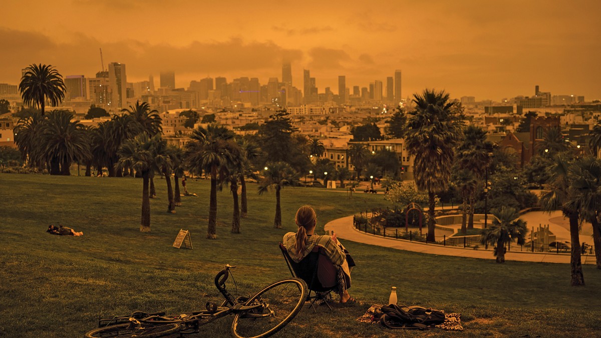 ON THE HORIZON Hazefrom wildfire smoke over SanFrancisco, September 2020