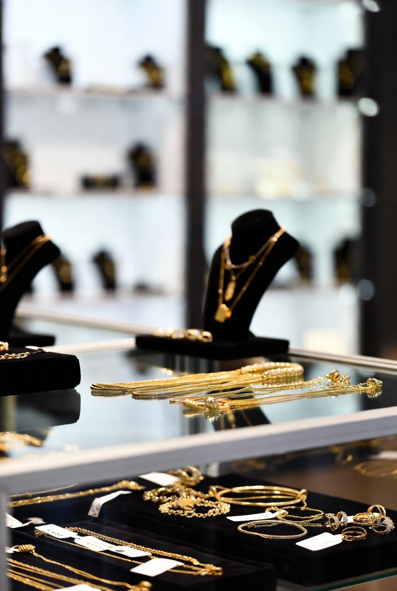 Zlatare u Beogradu menjaju cene nakita na dnevnom nivou: Ovako se pravdaju