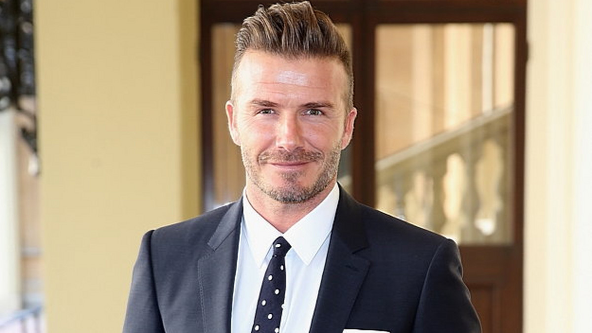 David Beckham, były reprezentant Anglii w piłce nożnej, na swoim profilu na Facebooku zamieścił spot promocyjny swojego nowego zapachu. Były gracz takich klubów, jak Real Madryt czy Los Angeles Galaxy na rynek wypuszcza nowy zapach - Beyond.