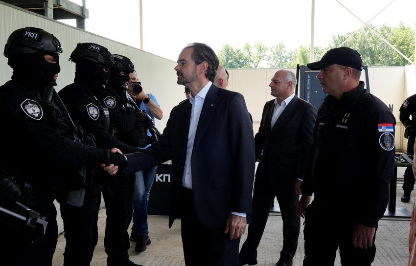 Pomoćnik direktora policije pukovnik policije Željko Brkić i generalni sekretar Interpola Valdesi Urkiza 