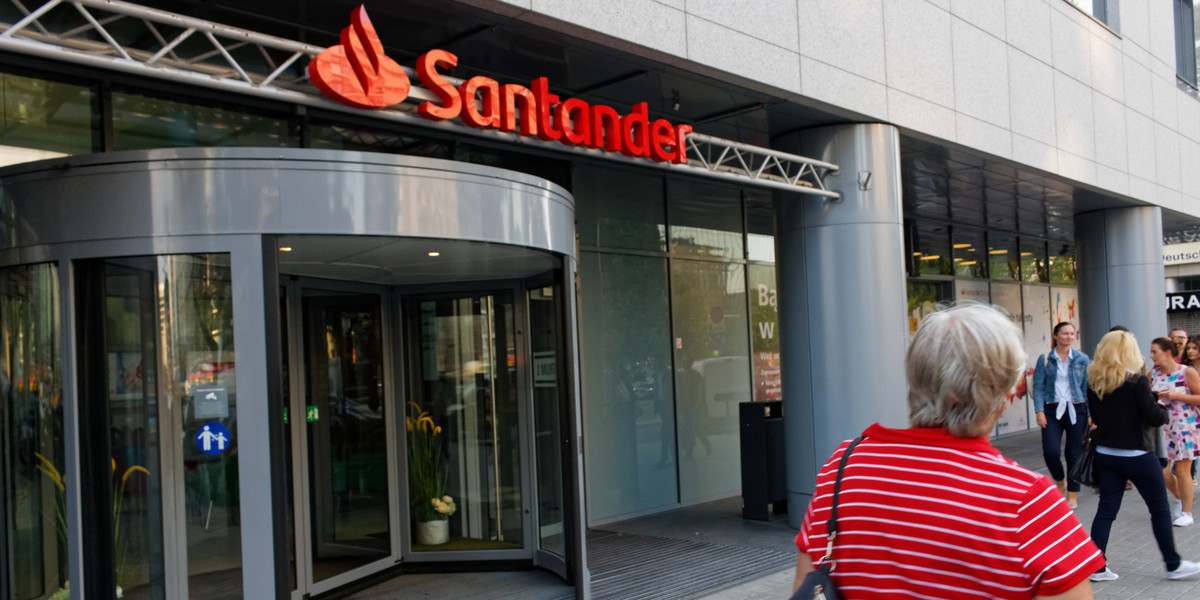 Przyrost kredytów i spadek depozytów. Santander BP musiał podnieść oprocentowanie lokat.