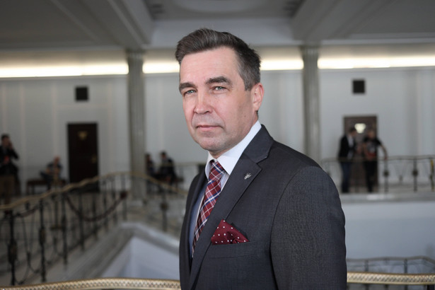 Były poseł Nowoczesnej Zbigniew Gryglas w ostatnich wyborach parlamentarnych do Sejmu kandydował z listy PiS; mandatu jednak nie uzyskał