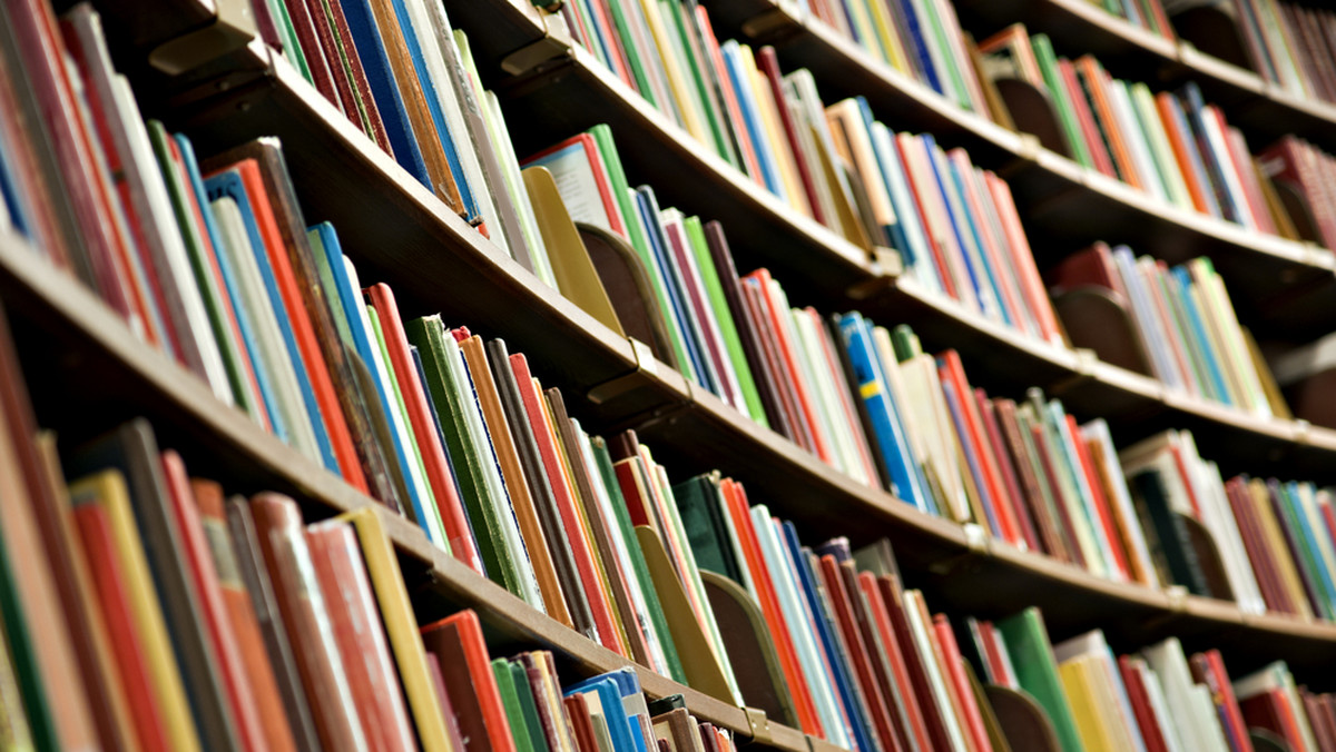 Biblioteki szkolne zostaną włączone do Narodowego Programu Rozwoju Czytelnictwa, a to oznacza 150 mln zł na książkowe zakupy – informuje "Gazeta Wyborcza".