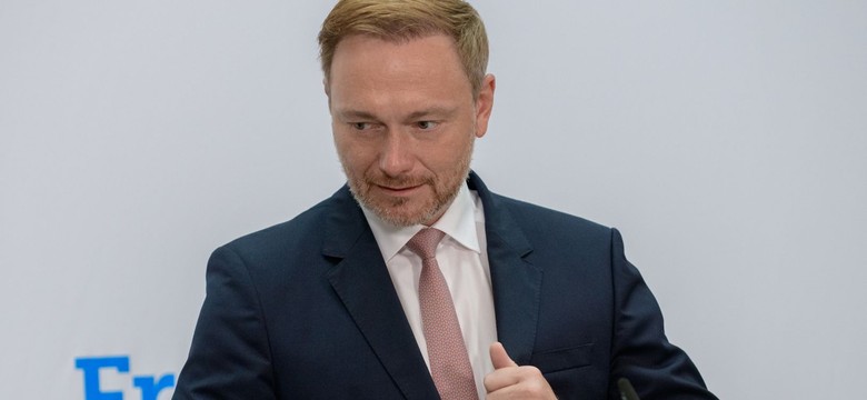 Skandal w Niemczech. "Zwykli ludzie w rozpaczy, a elity biesiadują na wyspie"