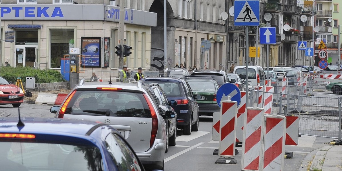 Wakacyjne remonty korkują miasto