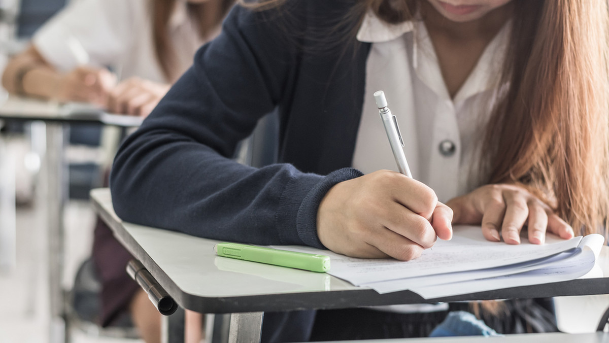 Egzaminy maturalne rozpoczynają się w tym roku 6 maja. Na początek maturzyści napiszą egzamin z języka polskiego. Jak wygląda szczegółowy harmonogram? Sprawdź!