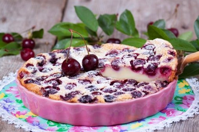 Clafoutis —  francuskie ciasto wiśniowe