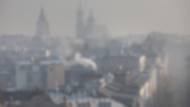 Koniec smogu w Krakowie? Od niedzieli będzie całkowity zakaz palenia węglem i drewnem