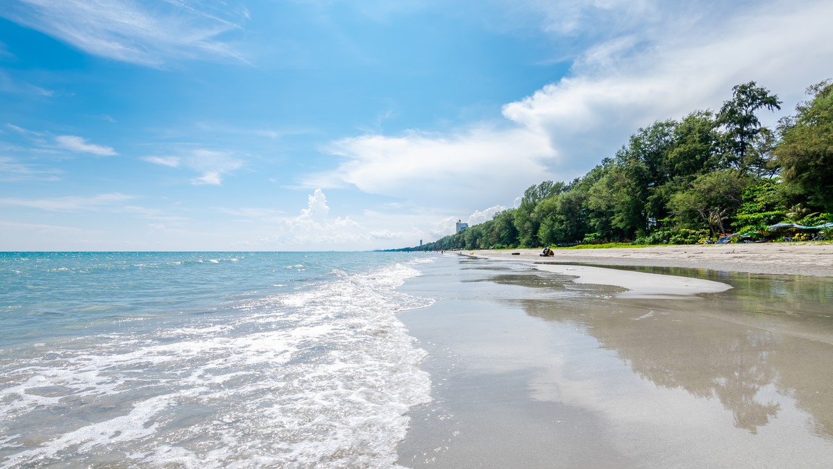 Znalazł na plaży butelkę z listem. Szuka nadawczyni