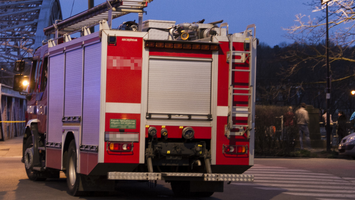 Opolskie: pożar w bazie transportowej w Lipowej