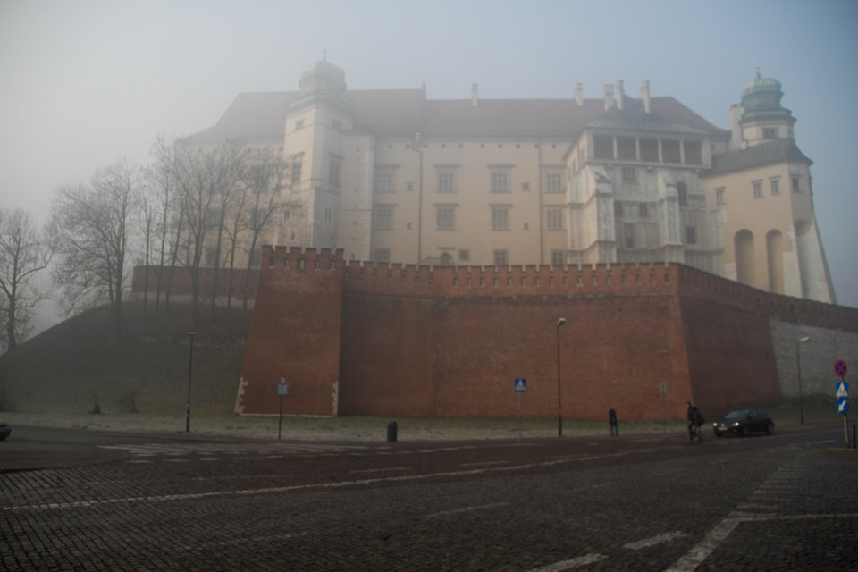 Kraków spowity mgłą