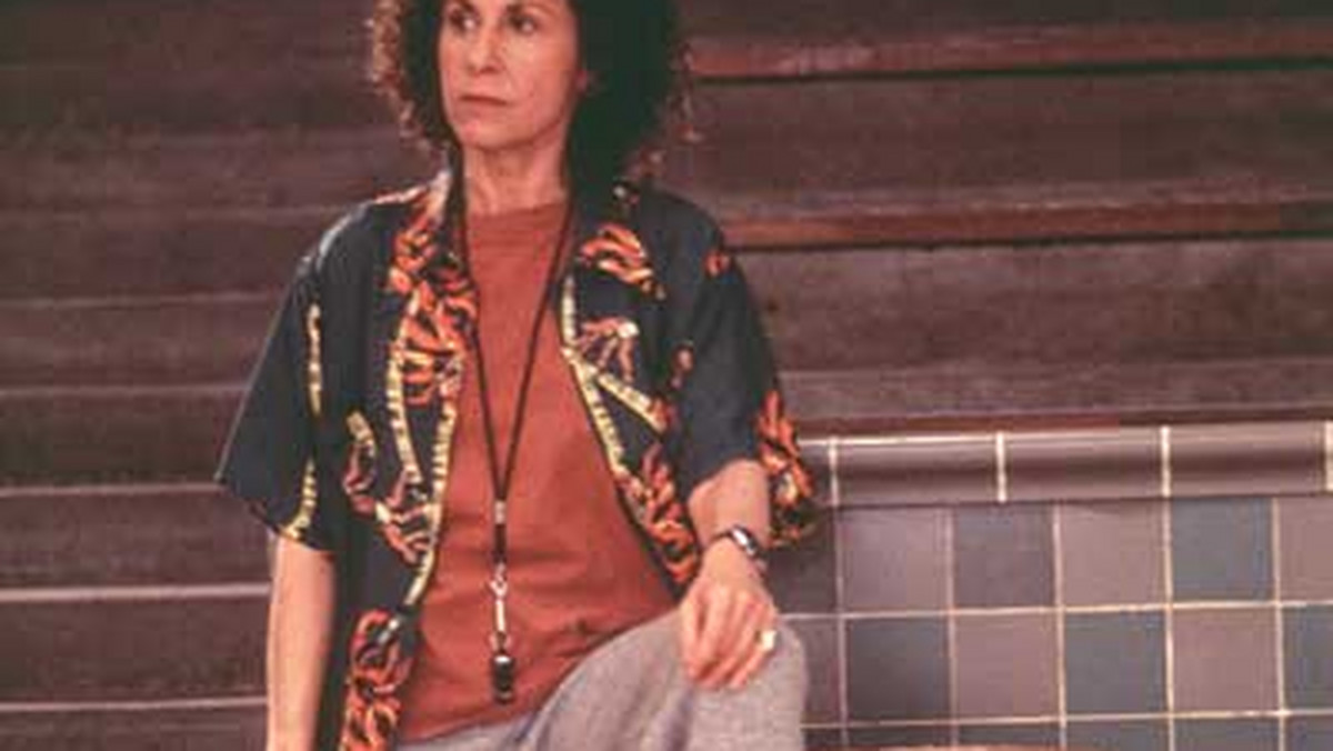 Rhea Perlman - kadry z filmów