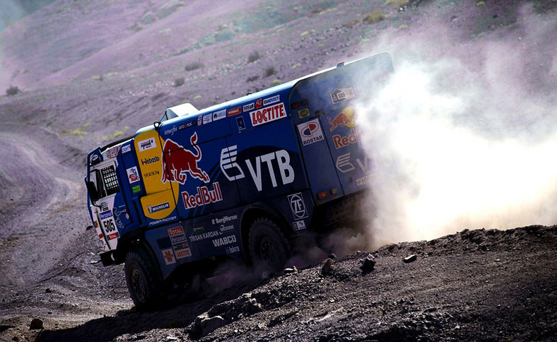 Rajd Dakar 2010: Przygoński atakuje, Hołowczyc awansuje (6. etap na żywo, wyniki, foto)