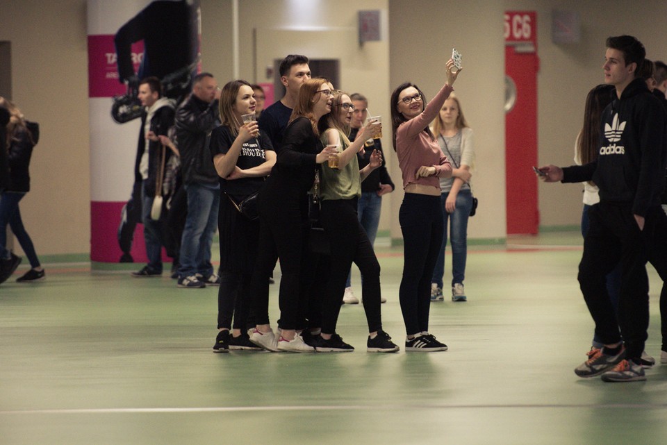 Martin Garrix - koncert w Tauron Arena Kraków - zdjęcia publiczności