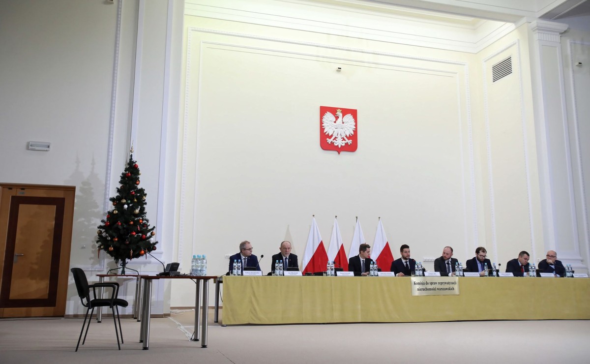 Komisja weryfikacyjna chce wezwać na świadka byłą prezydent Warszawy