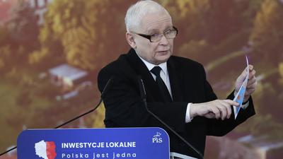 Prezes PiS Jarosław Kaczyński podczas wystąpienia w Janowie Lubelskim