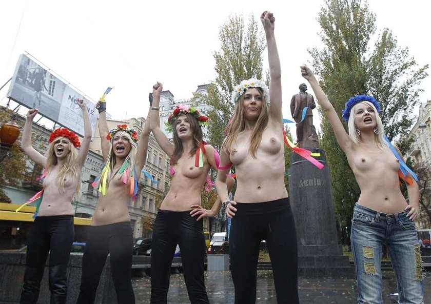 Topless przeciwko Putinowi