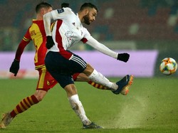 Ekstraklasa: Jagillonia zmarnowała dwa rzuty karne, a mecz kończyła w "10"