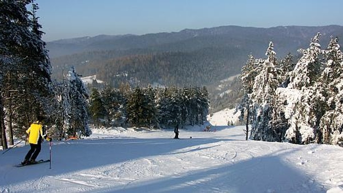 Pod Tatrami nie ma jeszcze śniegu, ale już od kilku miesięcy stacje narciarskie przygotowują się do nadchodzącego sezonu.