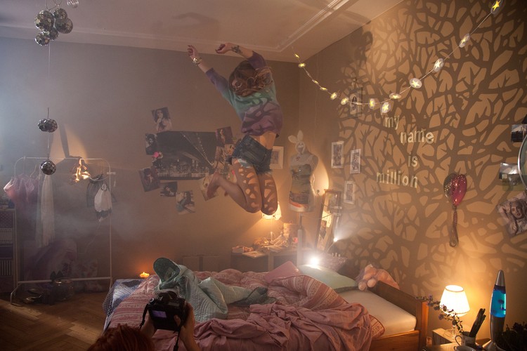 Honey na planie klipu do 'Lalalove'