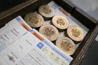 Mennica Polska podbija świat. Firma wyprodukuje 1,7 mld monet obiegowych w 2017 r. [ZDJĘCIA]