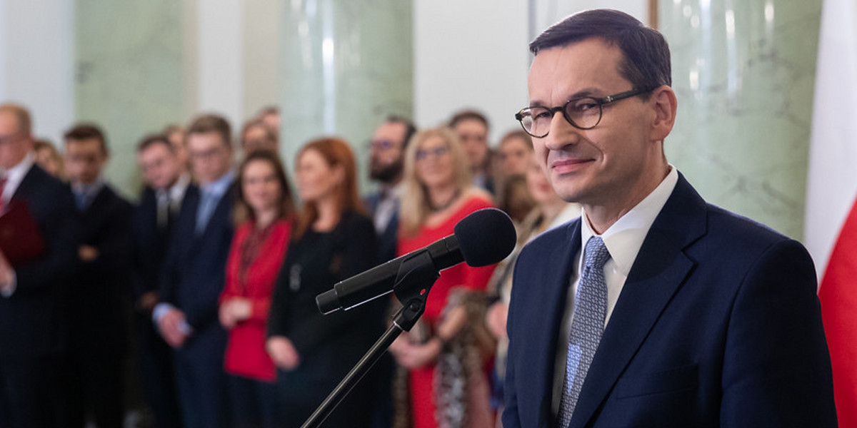 Expose, czyli wypowiedź programowa premiera, ma potrwać dwie godziny. Szef kancelarii premiera Michał Dworczyk zapowiadał, że szef rządu zaprezentuje wizje, a nie będzie tylko wymieniał konkretne działania. 