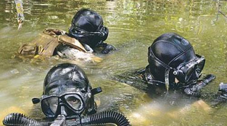A vízben is harcolnak katonáink