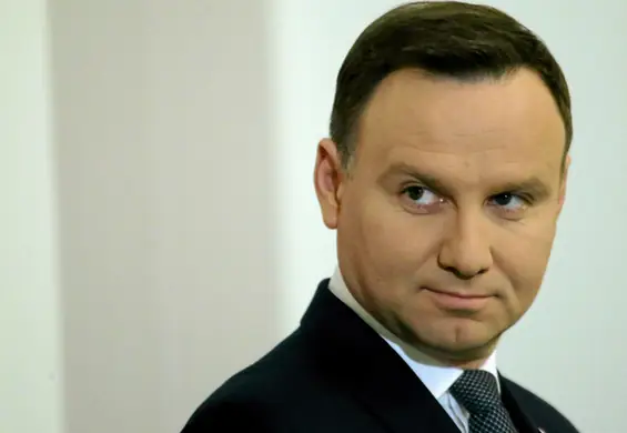 Kurnik vs. Andrzej Duda. Na znanej stronie z grami pojawił się BARDZO dziwny baner