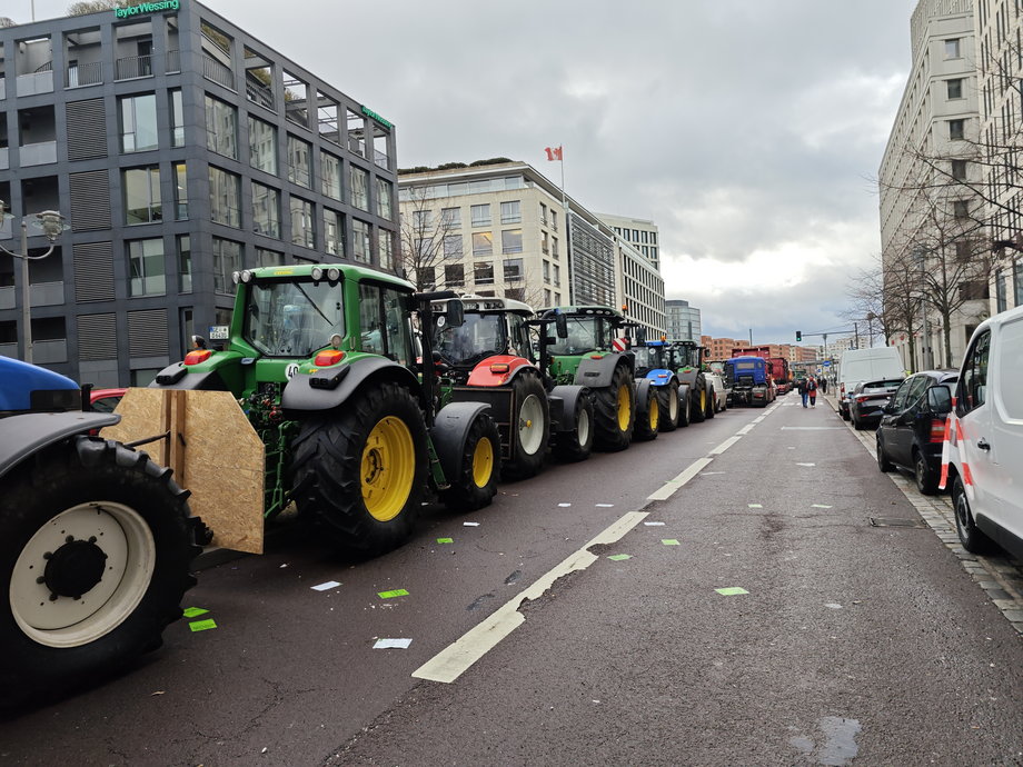 Traktory "zalały" centrum Berlina