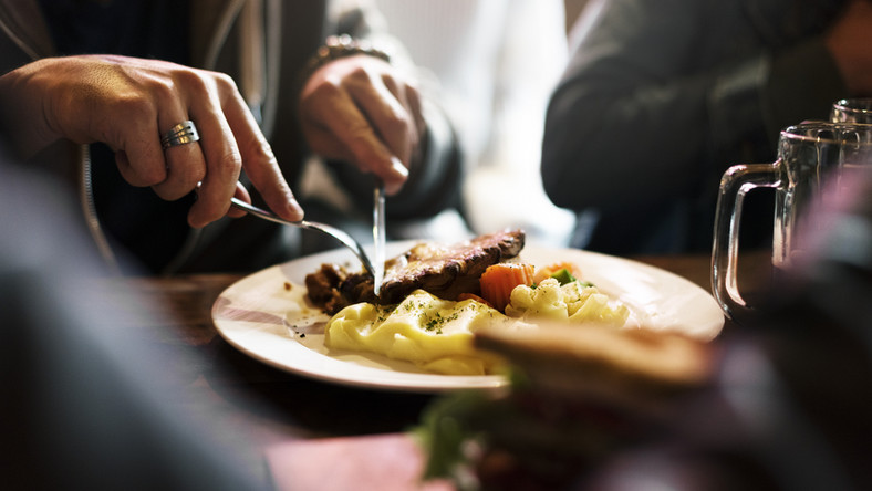 Obalamy mity żywieniowe: nabiał, sól i stek mogą być dla ciebie dobre